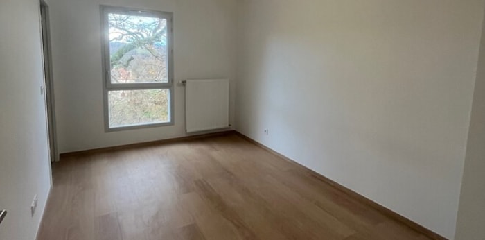Image 4 sur 7 - Appartement  ·  Location · Rives Sur Fure (38140) · 2 pièces · 59m²