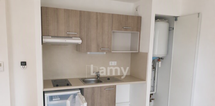 Image 2 sur 6 - Appartement  ·  Location · Nantes (44300) · 1 pièce · 33m²
