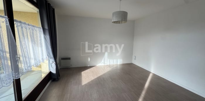 Image 1 sur 5 - Appartement  ·  Location · Annecy (74940) · 2 pièces · 47m²