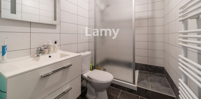 Image 8 sur 9 - Appartement  ·  Vente · Colmar (68000) · 2 pièces · 42m²