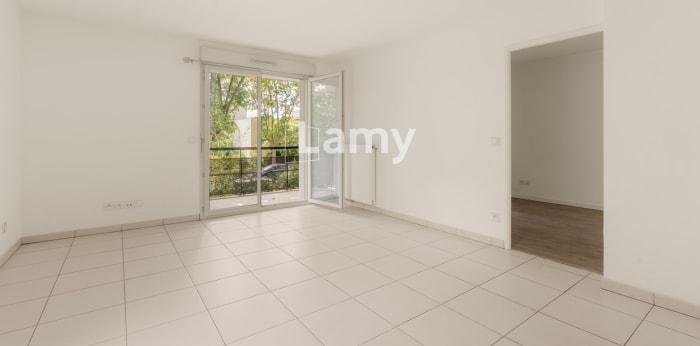 Image 5 sur 10 - Appartement  ·  Vente · St Priest (69800) · 2 pièces · 42m²