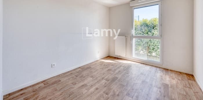 Image 9 sur 11 - Appartement  ·  Vente · Cenon (33150) · 3 pièces · 66m²