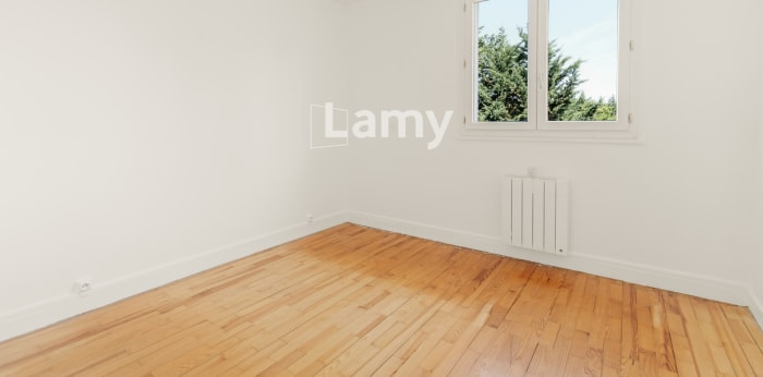 Image 8 sur 9 - Appartement  ·  Vente · Caluire Et Cuire (69300) · 3 pièces · 63m²