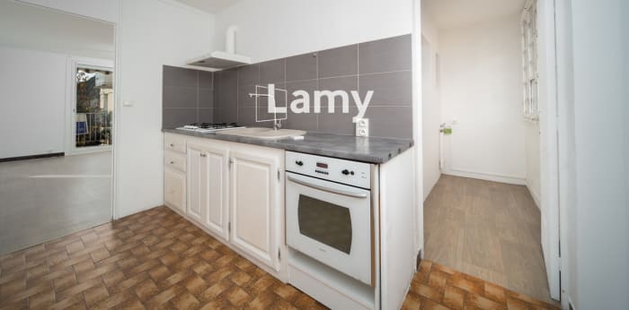Image 5 sur 9 - Appartement  ·  Vente · Digne Les Bains (04000) · 4 pièces · 71m²