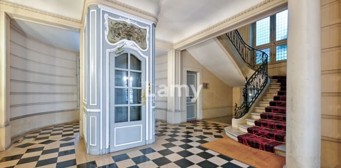 Image 8 sur 9 - Appartement  ·  Vente · Versailles (78000) · 2 pièces · 55m²