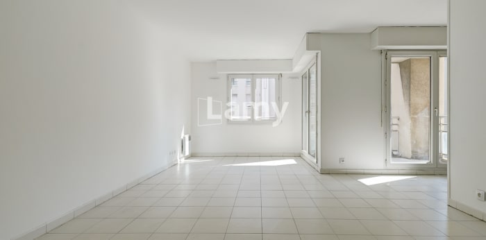 Image 15 sur 16 - Appartement  ·  Vente · Marseille 08 (13008) · 3 pièces · 64m²