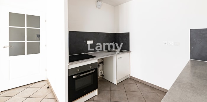 Image 4 sur 9 - Appartement  ·  Vente · Nice (06300) · 2 pièces · 40m²