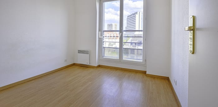 Image 6 sur 9 - Appartement  ·  Vente · St Louis (68300) · 3 pièces · 53m²