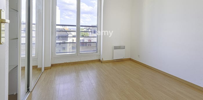 Image 7 sur 9 - Appartement  ·  Vente · St Louis (68300) · 3 pièces · 53m²