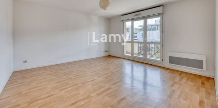 Image 1 sur 8 - Appartement  ·  Vente · Merignac (33700) · 3 pièces · 72m²