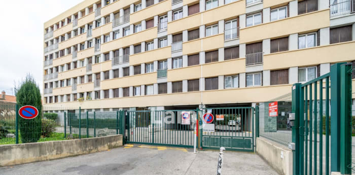 Image 9 sur 10 - Appartement  ·  Vente · Salon De Provence (13300) · 2 pièces · 41m²