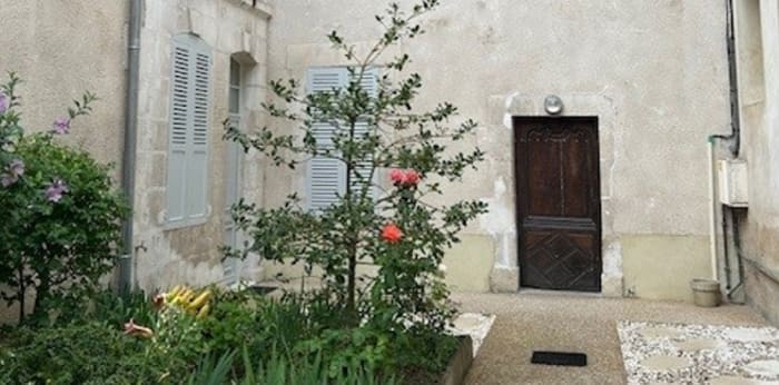 Image 1 sur 7 - Appartement  ·  Vente · Auxerre (89000) · 2 pièces · 38m²