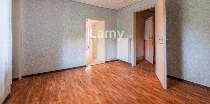Image 12 sur 13 - Maison/villa  ·  Vente · Sturzelbronn (57230) · 8 pièces · 166m²
