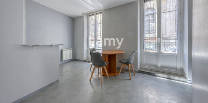 Image 1 sur 10 - Appartement  ·  Vente · Aix Les Bains (73100) · 1 pièce · 35m²