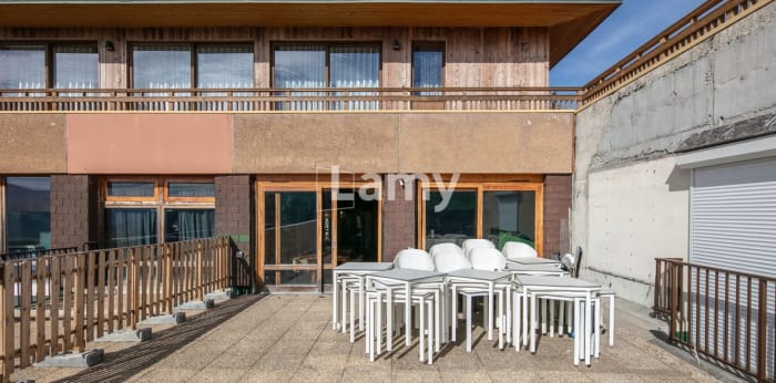 Image 5 sur 11 - Local  ·  Vente · Villard De Lans (38250) · 2 pièces · 91m²