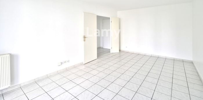 Image 8 sur 10 - Appartement  ·  Vente · Cergy (95800) · 3 pièces · 61m²