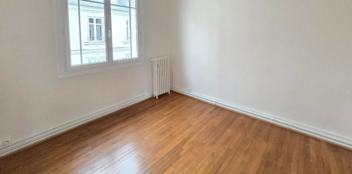 Image 8 sur 10 - Appartement  ·  Vente · Tours (37000) · 3 pièces · 52m²