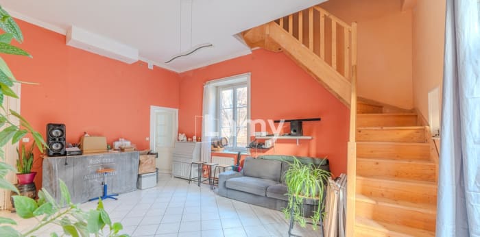 Image 5 sur 14 - Appartement  ·  Vente · St Julien (69640) · 4 pièces · 104m²