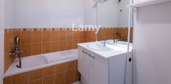 Image 9 sur 10 - Appartement  ·  Vente · Mallemort (13370) · 3 pièces · 57m²