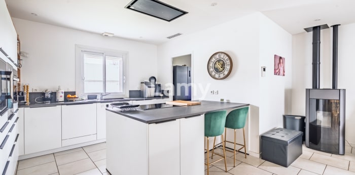 Image 4 sur 14 - Maison/villa  ·  Vente · Mees (40990) · 5 pièces · 121m²