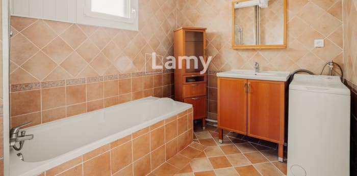Image 8 sur 9 - Appartement  ·  Vente · Ste Foy Les Lyon (69110) · 3 pièces · 82m²