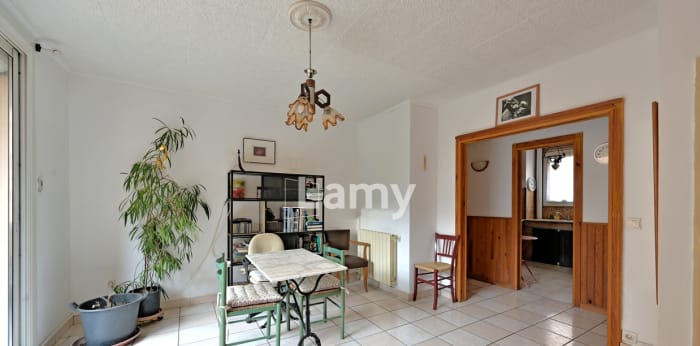 Image 3 sur 13 - Appartement  ·  Vente · Nimes (30000) · 4 pièces · 70m²