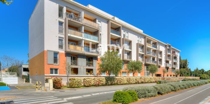 Image 9 sur 10 - Appartement  ·  Vente · Frejus (83600) · 3 pièces · 58m²