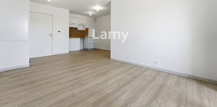 Image 3 sur 10 - Appartement  ·  Vente · Frejus (83600) · 3 pièces · 58m²