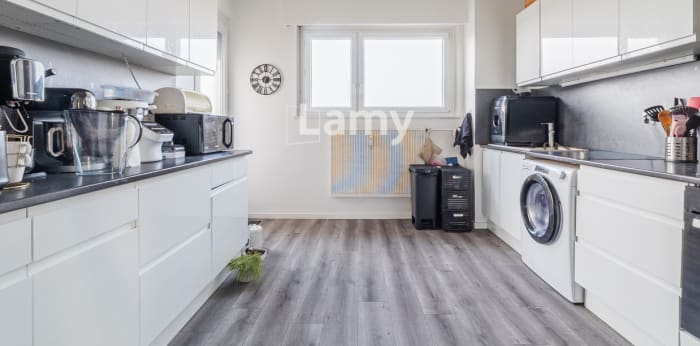 Image 2 sur 9 - Appartement  ·  Vente · Haguenau (67500) · 2 pièces · 73m²