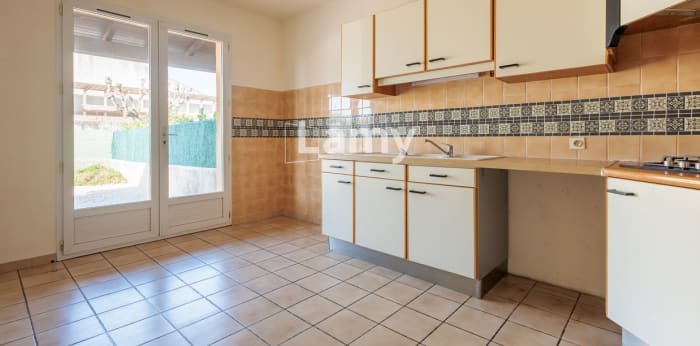 Image 6 sur 13 - Maison/villa  ·  Vente · Orange (84100) · 5 pièces · 107m²