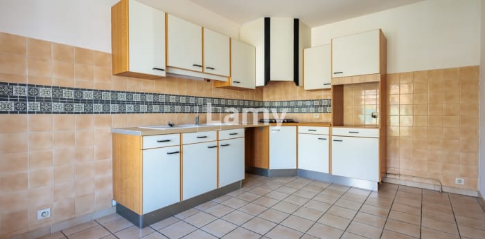 Image 5 sur 13 - Maison/villa  ·  Vente · Orange (84100) · 5 pièces · 107m²