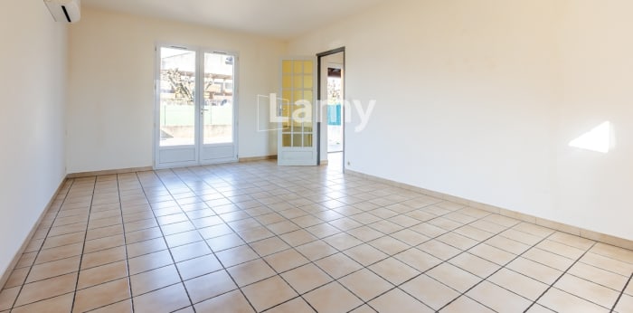 Image 3 sur 13 - Maison/villa  ·  Vente · Orange (84100) · 5 pièces · 107m²