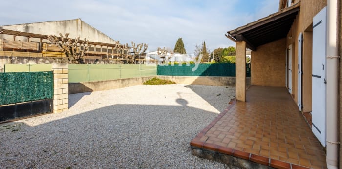 Image 2 sur 13 - Maison/villa  ·  Vente · Orange (84100) · 5 pièces · 107m²
