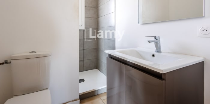Image 13 sur 13 - Maison/villa  ·  Vente · Orange (84100) · 5 pièces · 107m²