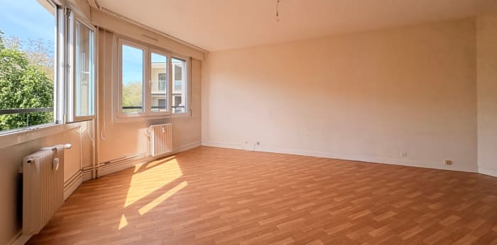 Image 1 sur 8 - Appartement  ·  Vente · Reims (51100) · 2 pièces · 44m²