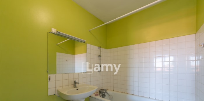 Image 11 sur 12 - Appartement  ·  Vente · Sevran (93270) · 2 pièces · 49m²
