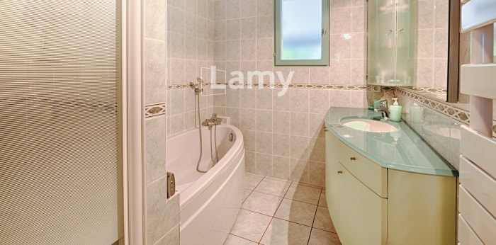 Image 10 sur 14 - Maison/villa  ·  Vente · Coin Les Cuvry (57420) · 6 pièces · 136m²