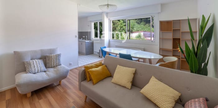 Image 2 sur 12 - Appartement  ·  Vente · Besancon (25000) · 2 pièces · 48m²