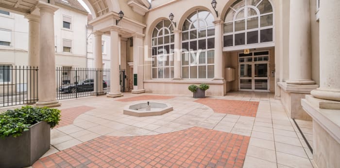 Image 2 sur 10 - Local  ·  Vente · Mulhouse (68100) · 1 pièce · 80m²