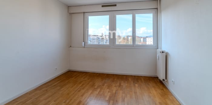Image 7 sur 9 - Appartement  ·  Vente · Villefranche Sur Saone (69400) · 4 pièces · 79m²