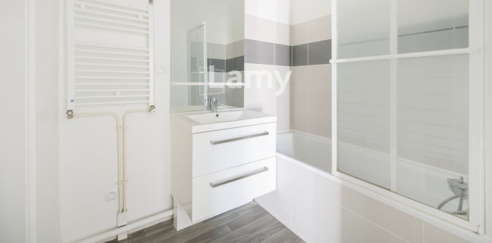 Image 13 sur 14 - Appartement  ·  Vente · St Pryve St Mesmin (45750) · 4 pièces · 82m²