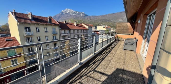 Image 1 sur 12 - Appartement  ·  Vente · Fontaine (38600) · 5 pièces · 107m²