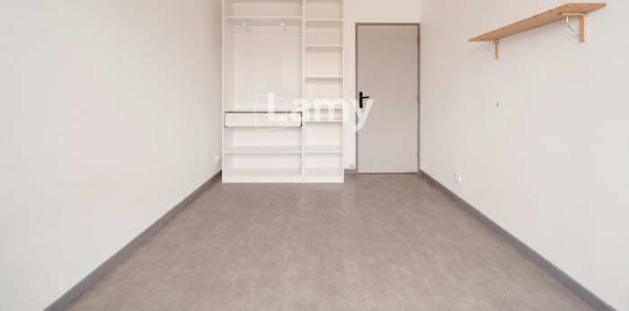 Image 9 sur 14 - Appartement  ·  Vente · Vandoeuvre Les Nancy (54500) · 3 pièces · 80m²