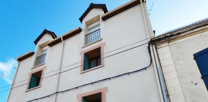 Image 2 sur 21 - Immeuble  ·  Vente · Linas (91310) · 200m²