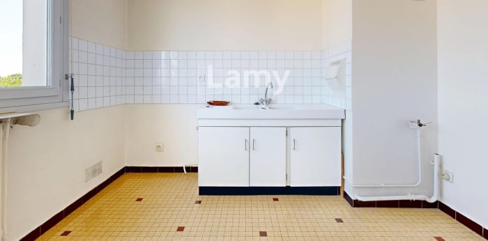 Image 8 sur 11 - Appartement  ·  Vente · Gray (70100) · 3 pièces · 66m²