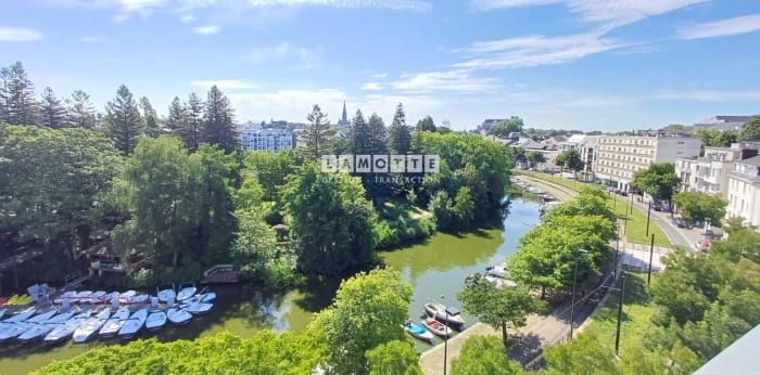 Image 1 sur 14 - Appartement  ·  Vente · Nantes (44000) · 5 pièces · 133m²