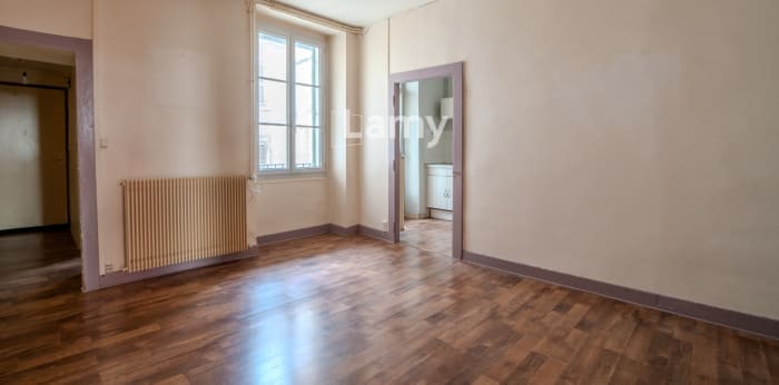 Image 2 sur 7 - Appartement  ·  Vente · Lons Le Saunier (39000) · 3 pièces · 63m²