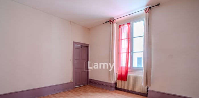 Image 3 sur 7 - Appartement  ·  Vente · Lons Le Saunier (39000) · 3 pièces · 63m²