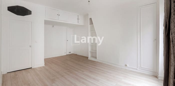 Image 6 sur 10 - Appartement  ·  Vente · Paris (75003) · 3 pièces · 90m²