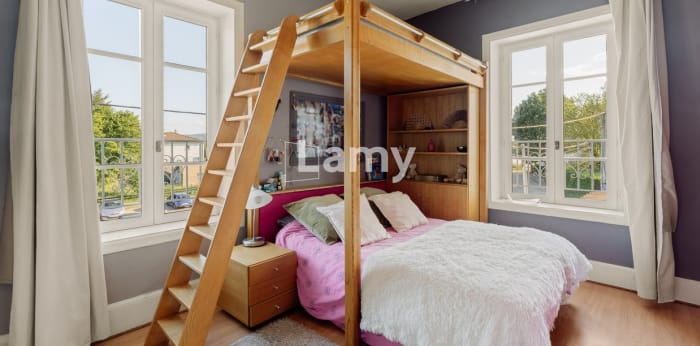 Image 13 sur 17 - Maison/villa  ·  Vente · Reyrieux (01600) · 7 pièces · 224m²